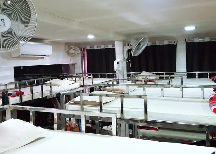 Shree Mahakali Guest House & DormitoryAirport Hotel